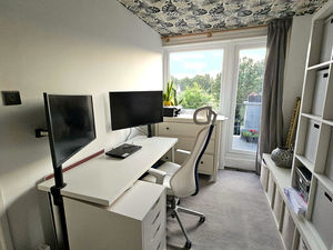 Bedroom- click for photo gallery